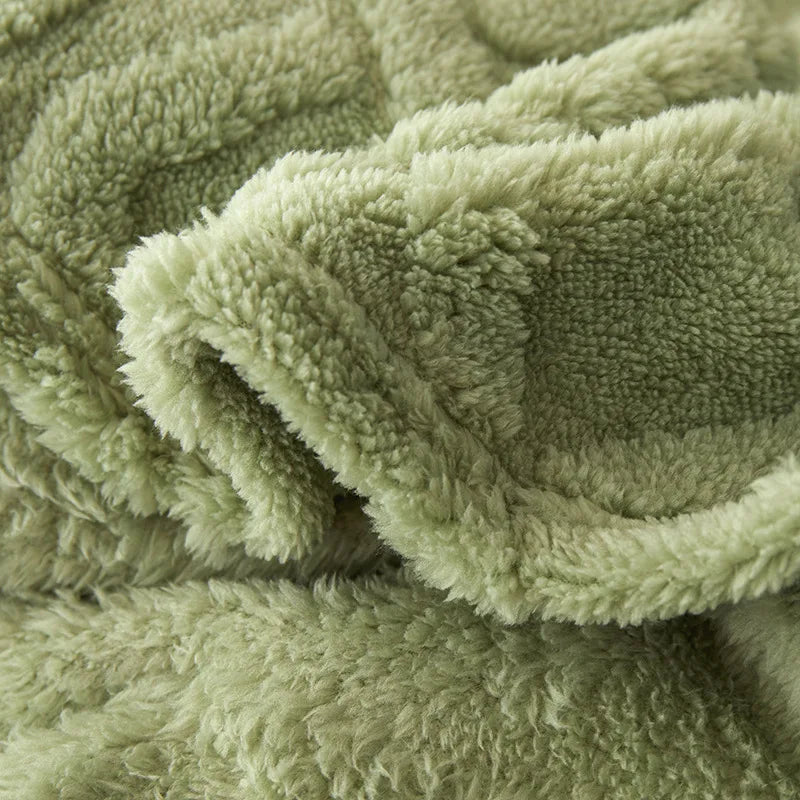 Plush Reversible Woolen Throw Blanket - Fesara