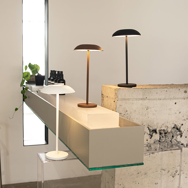 Classic Metal Table Lamp