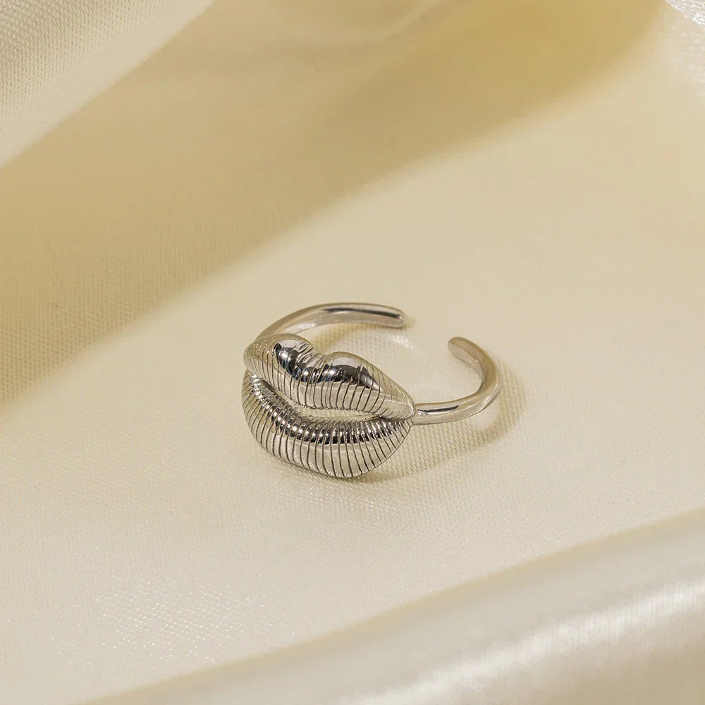 Elegant Passionate Love Ring