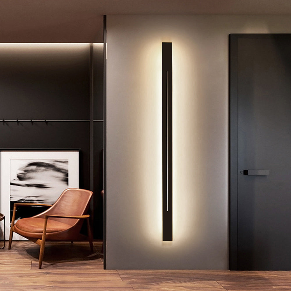 Stylish LED Gold Wall Light - Fesara