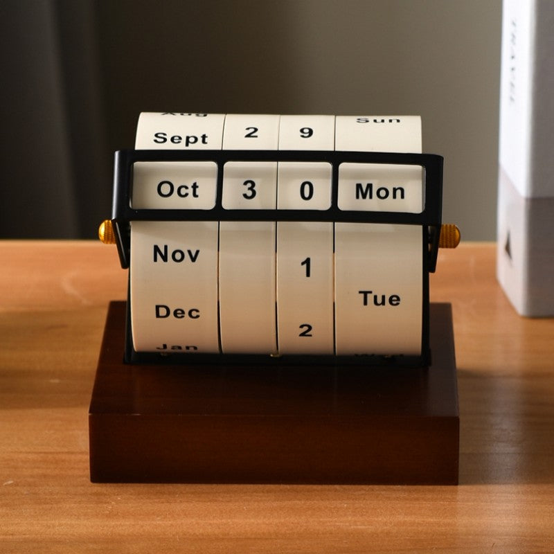 Unique Spinning Desk Calendar