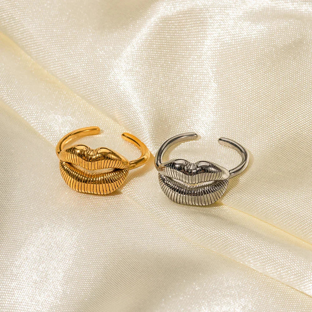 Elegant Passionate Love Ring