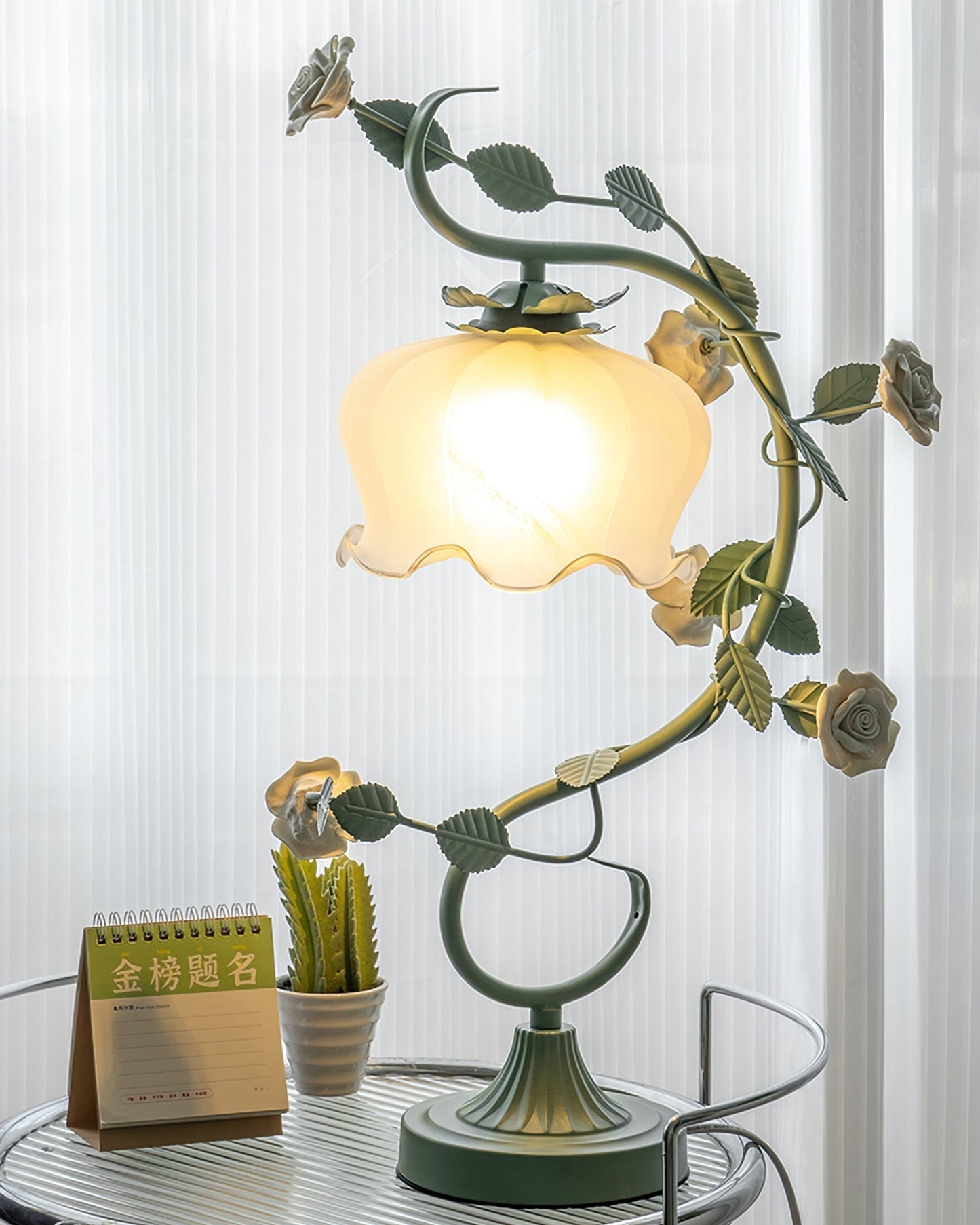 Sleek Modern Table Lamp with Rounded Base