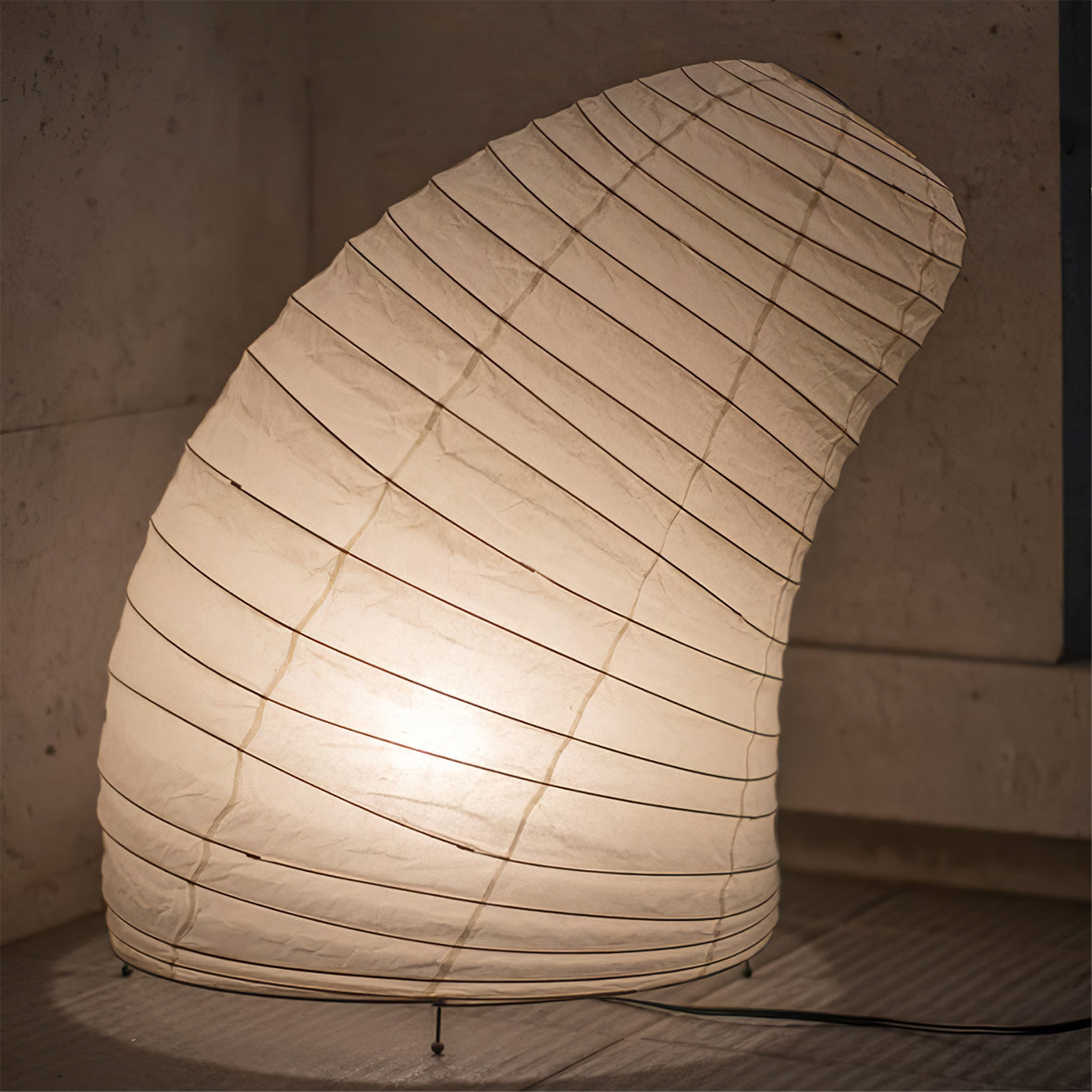 Delicate Paper Shade Table Lamp