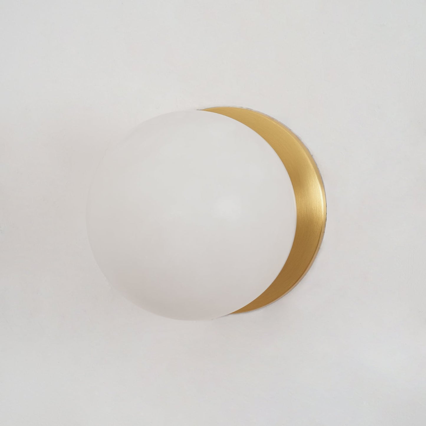 White Round LED Wall Light Fixture