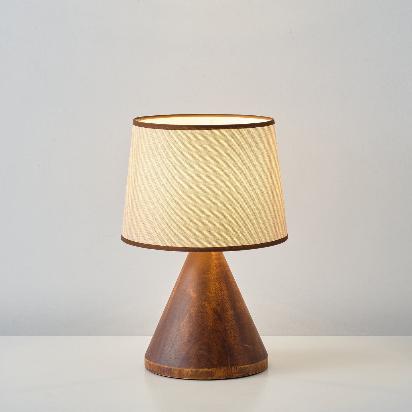 Classic Table Lamp with Sleek Base and Cozy Light