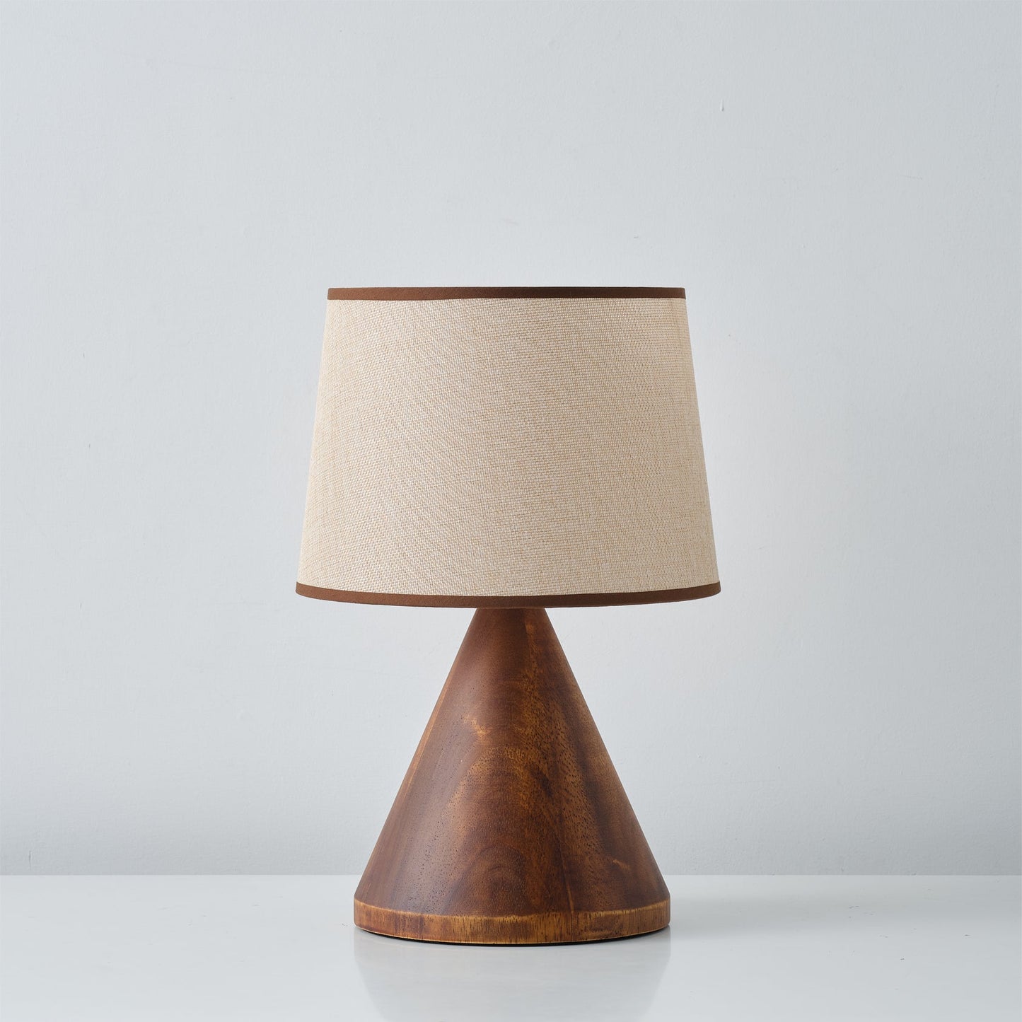 Classic Table Lamp with Sleek Base and Cozy Light