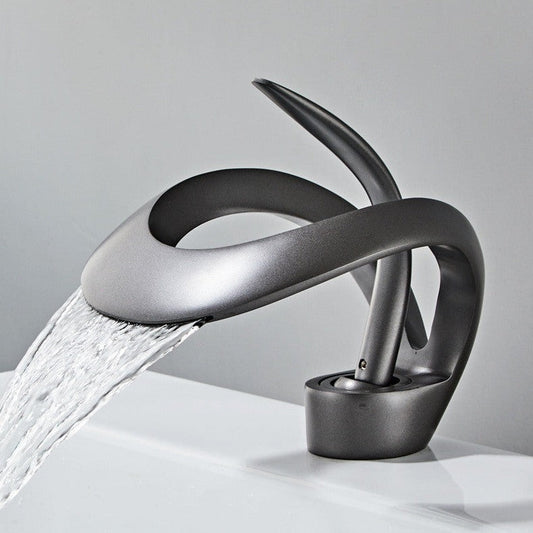 Luxury Gold Finish Bathroom Sink Faucet - Fesara