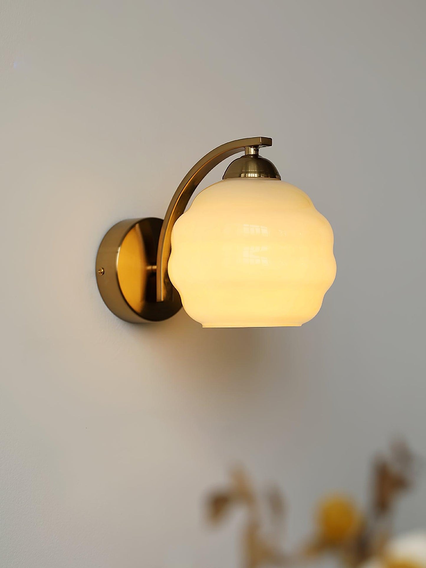 Vintage Ripple Glass LED Wall Light Fixture