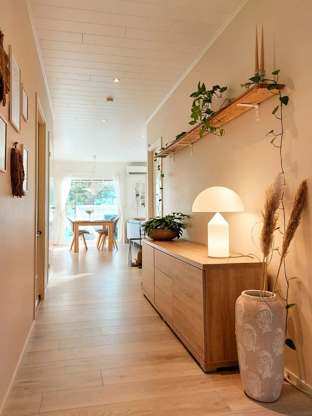 Simple Slim Desk Light