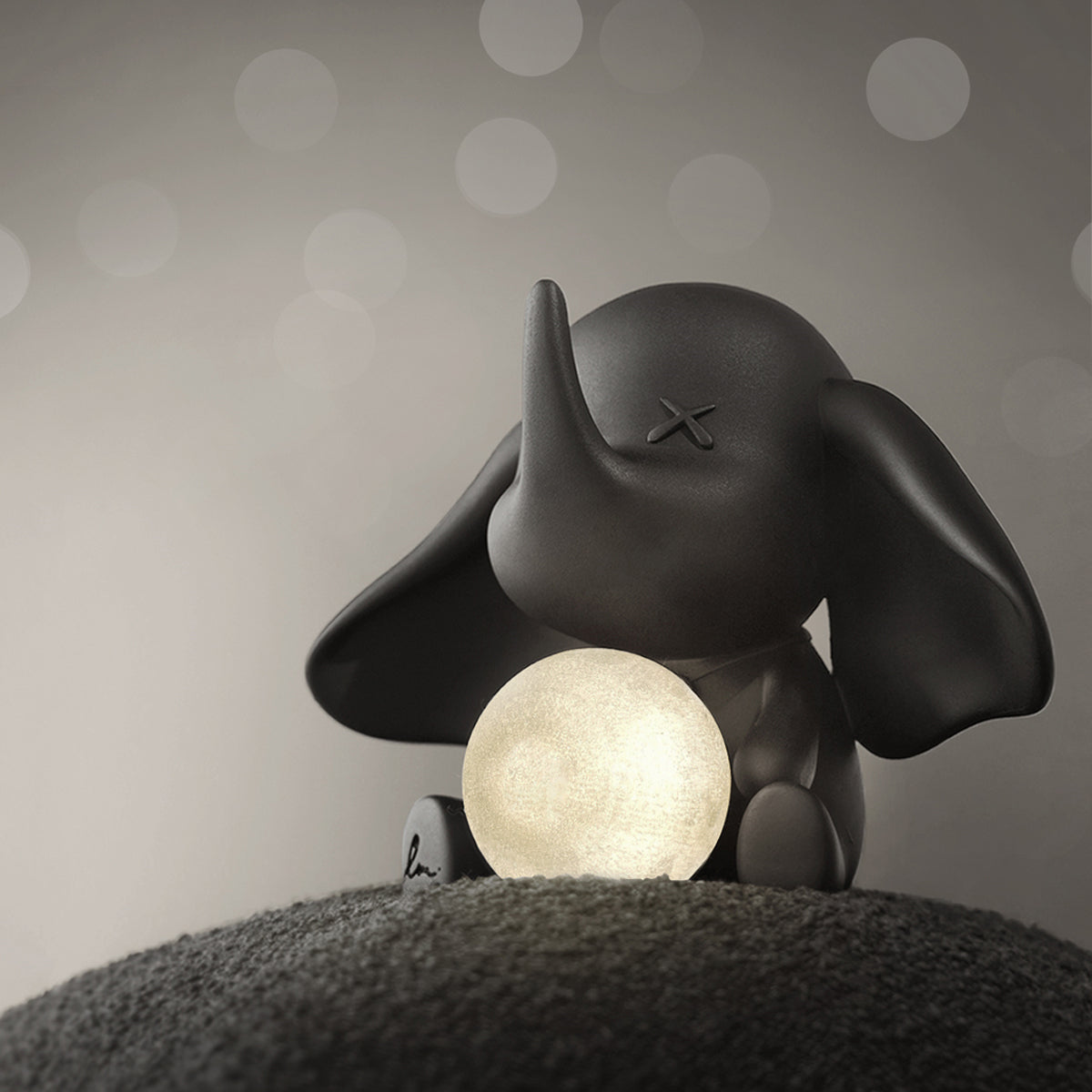 Cute Mini Elephant Table Lamp