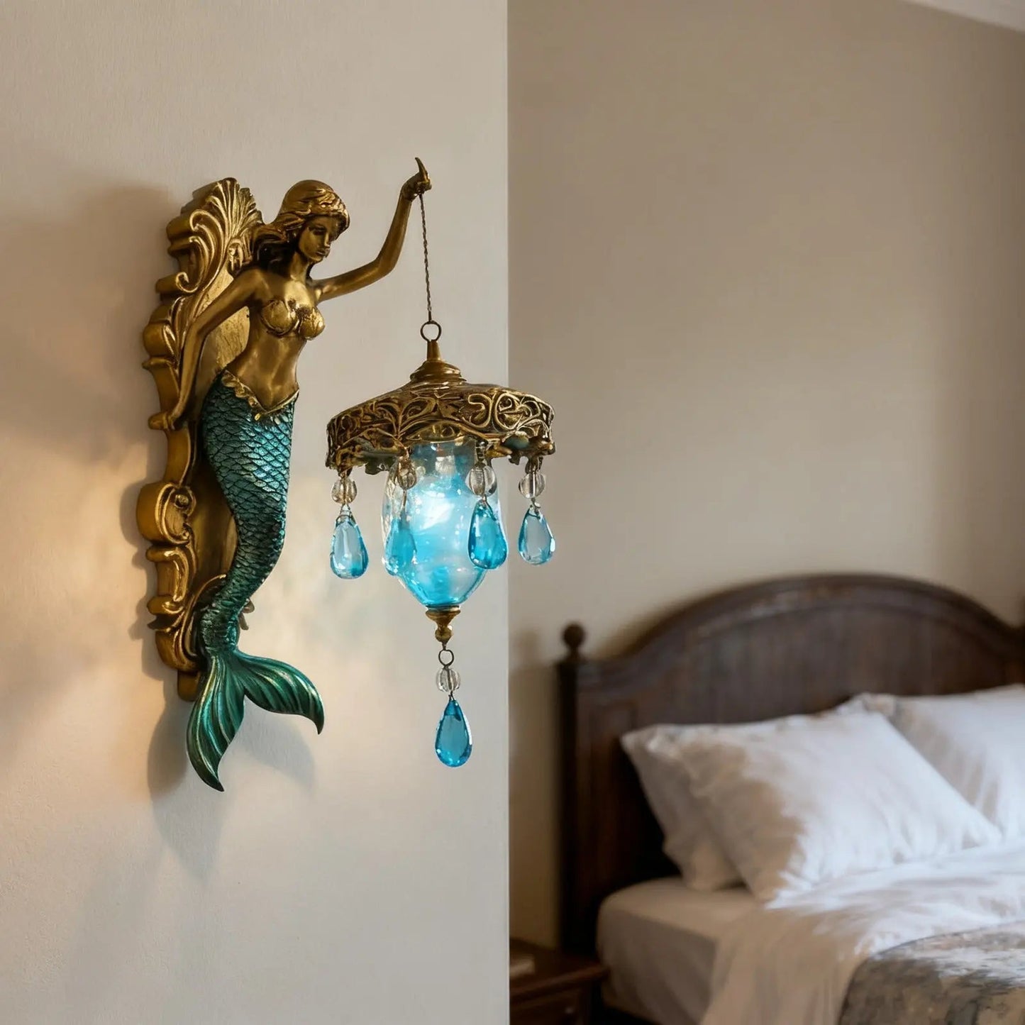 Luxurious Coastal Mermaid Wall Lamp