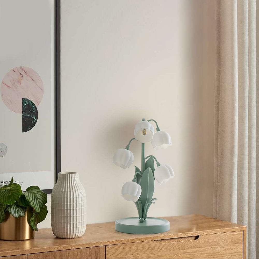 Elegant Flower Pattern Table Lamp