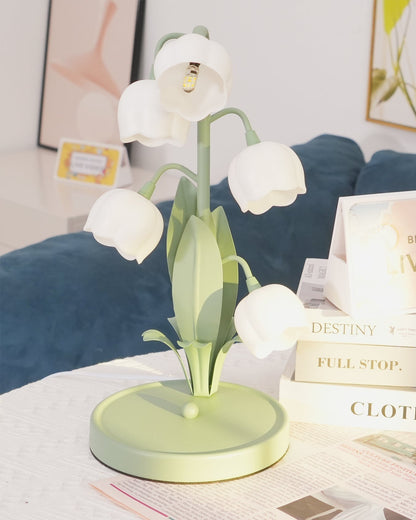 Elegant Flower Pattern Table Lamp
