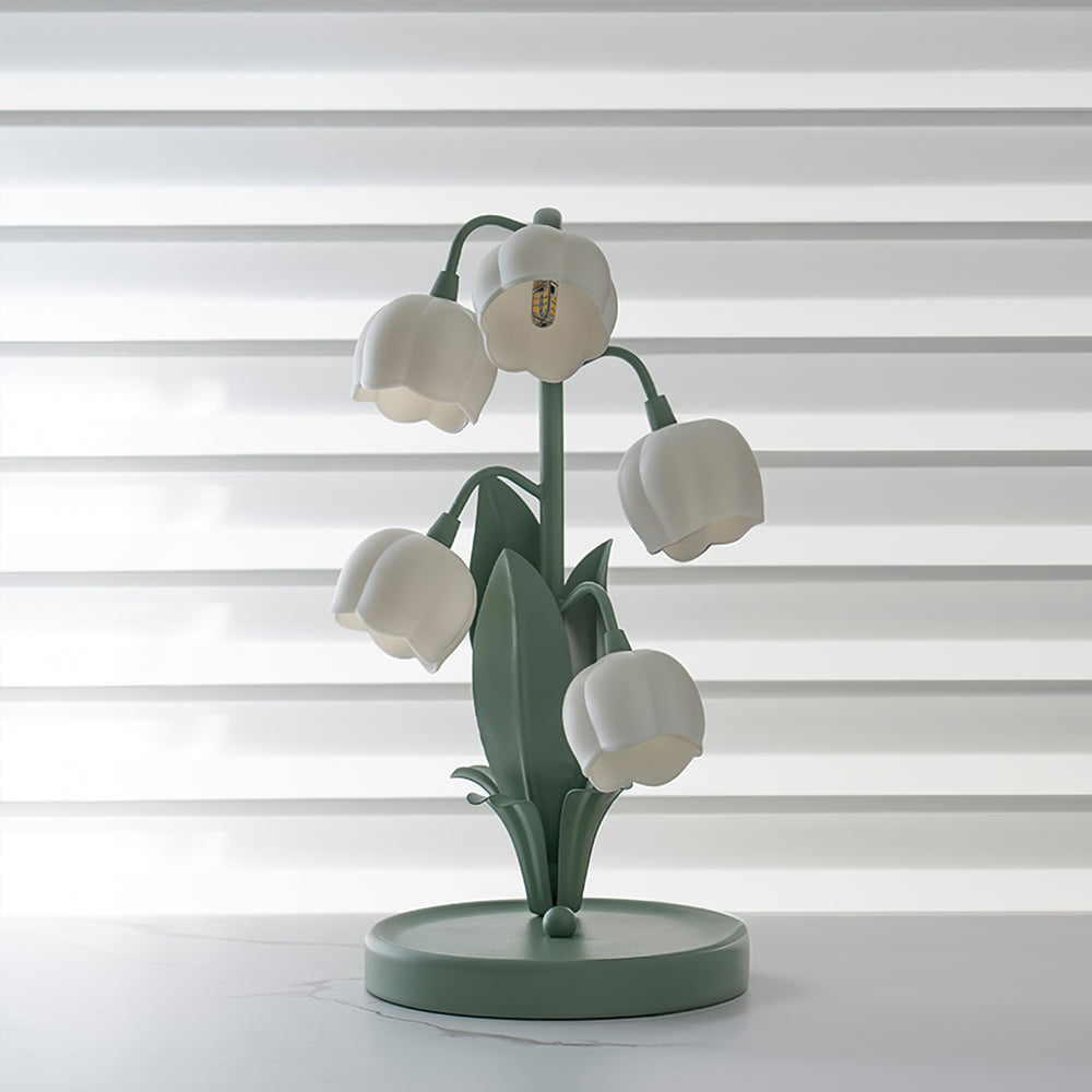 Elegant Flower Pattern Table Lamp