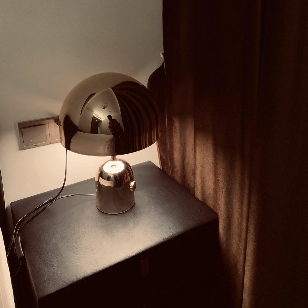 Stylish Round Table Lamp Clock
