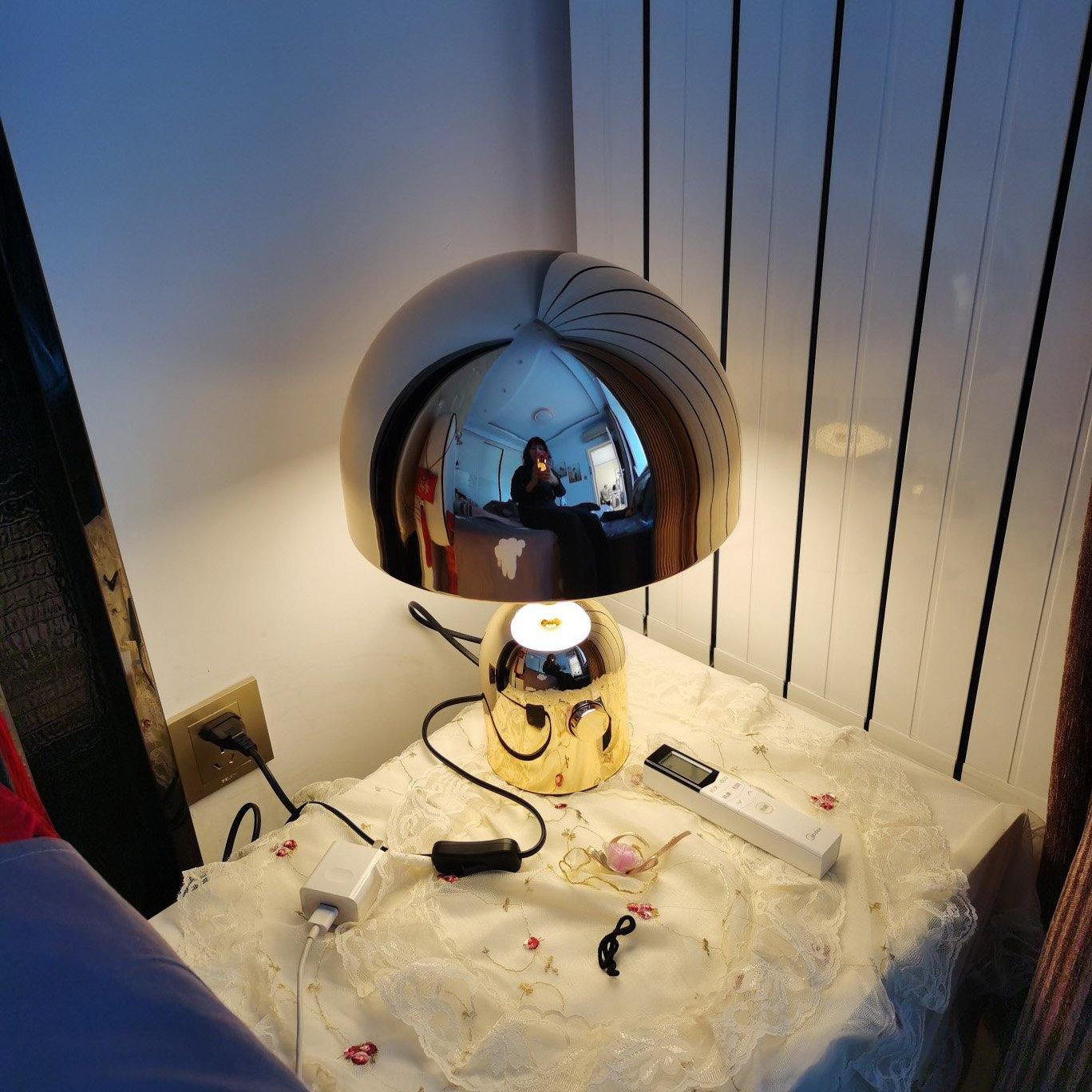 Stylish Round Table Lamp Clock
