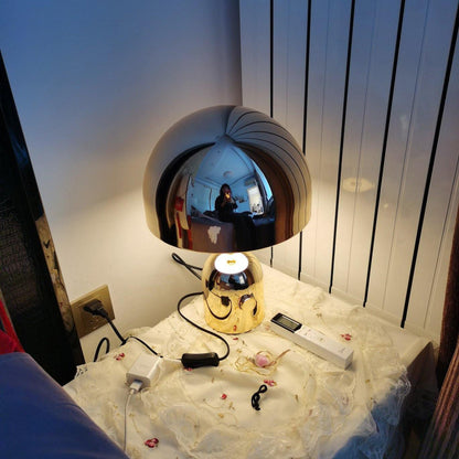 Stylish Round Table Lamp Clock