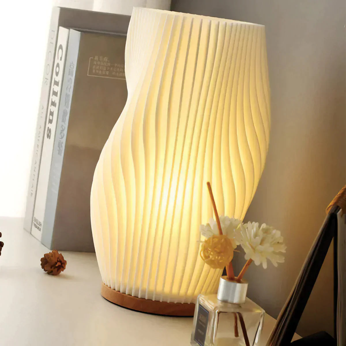 Curvy Color Changing Table Lamp