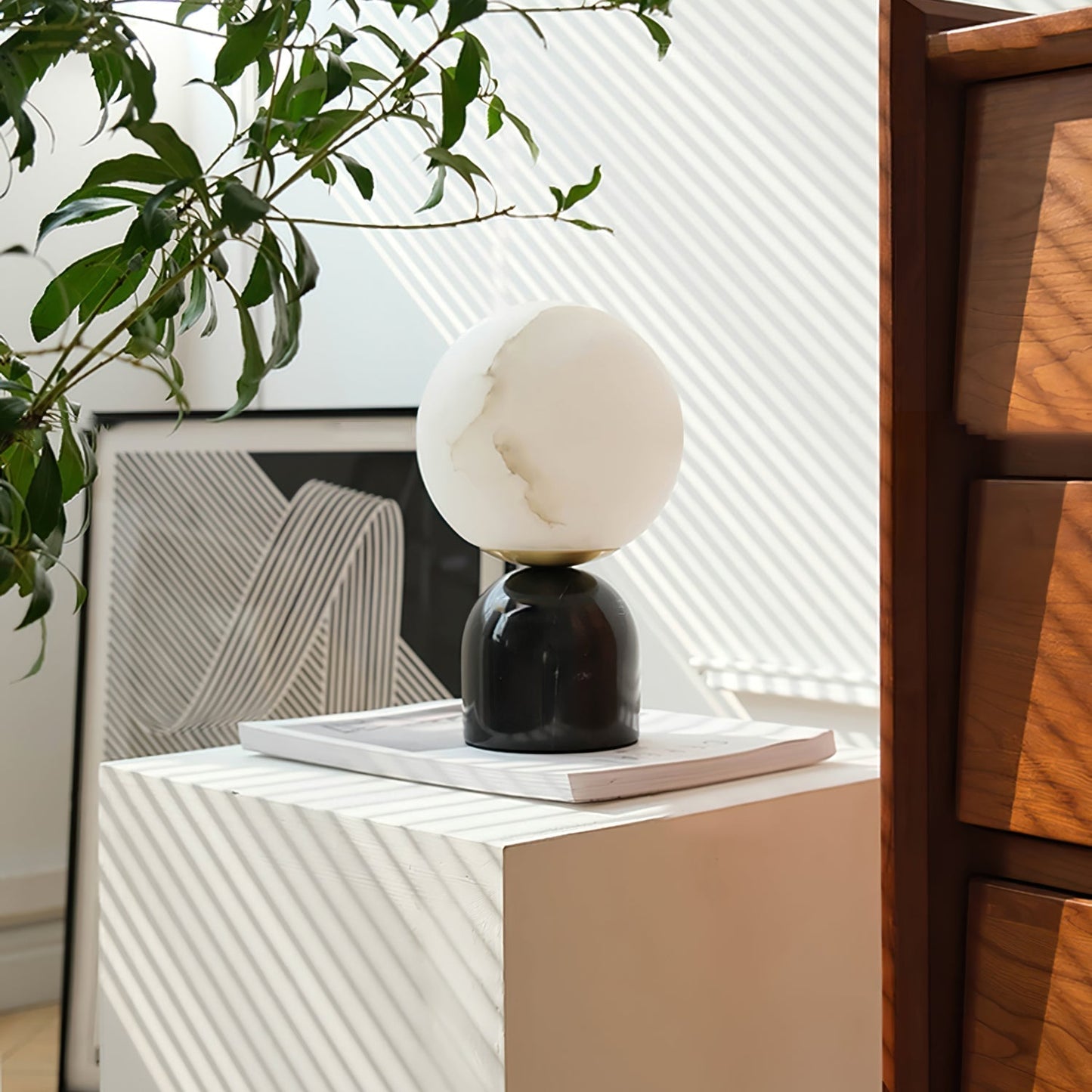 Luxurious Table Lamp