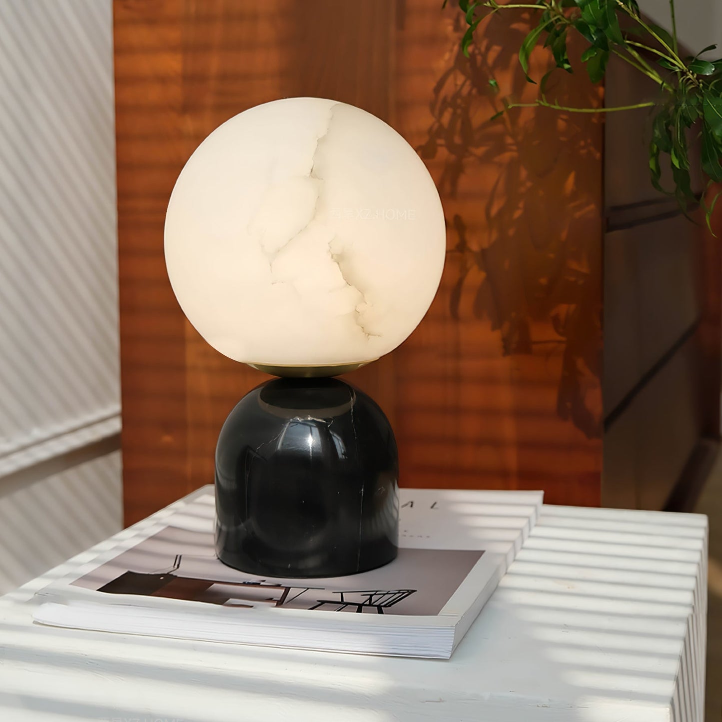 Luxurious Table Lamp