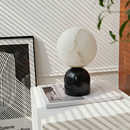 Luxurious Table Lamp