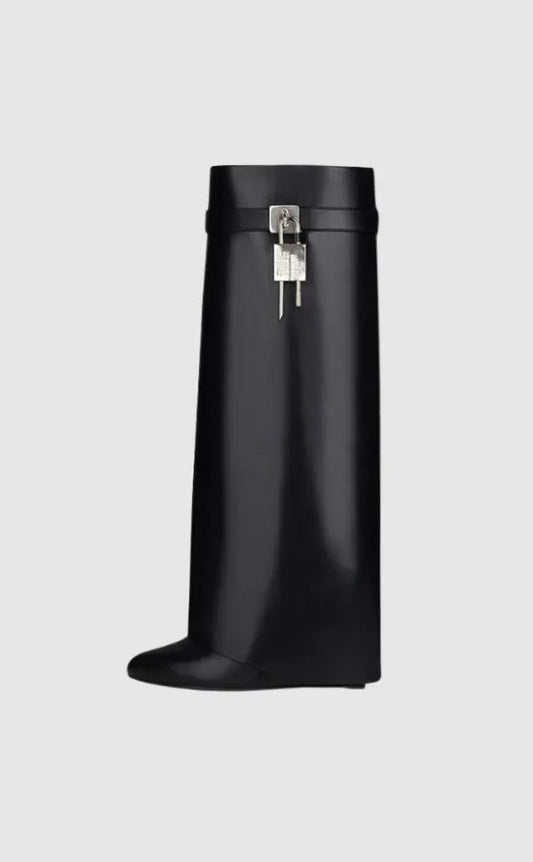 Stylish Vegan Ankle Boots with Low Heel - Fesara