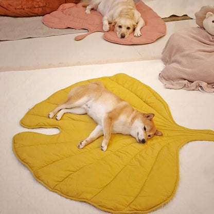 Soft Leaf Shaped Dog Blanket - Fesara