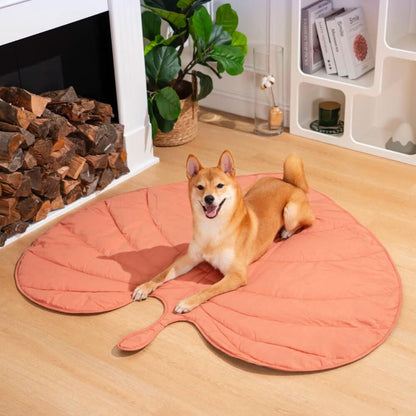 Soft Leaf Shaped Dog Blanket