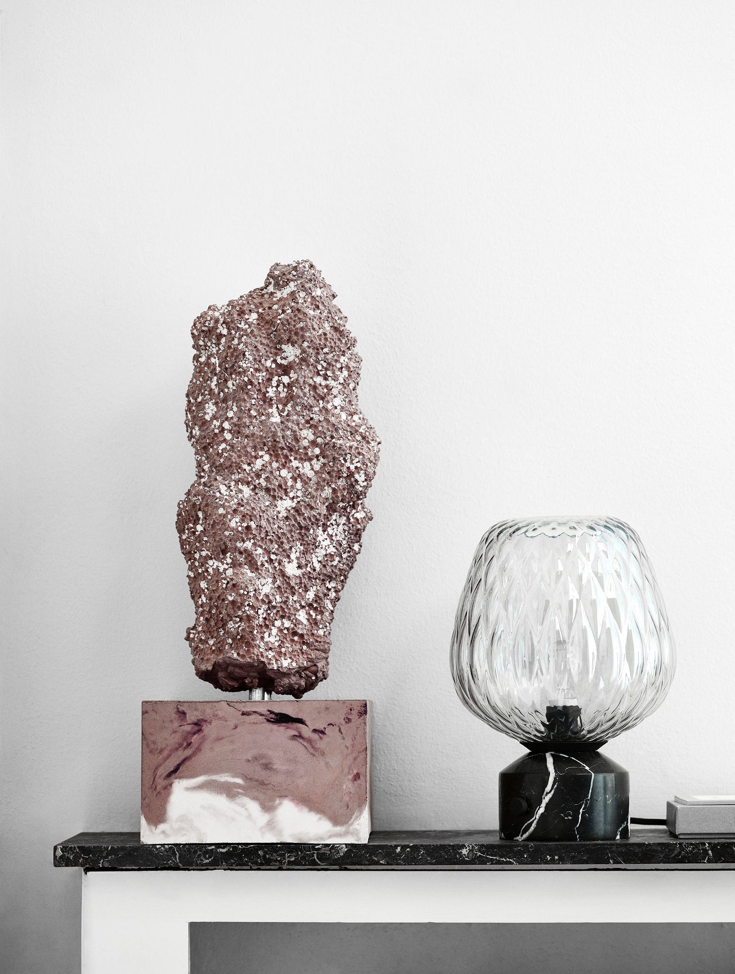 Stylish Table Lamp with Clear Glass Shade