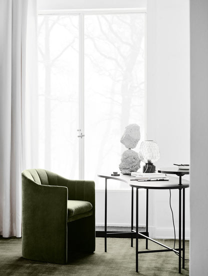 Stylish Table Lamp with Clear Glass Shade