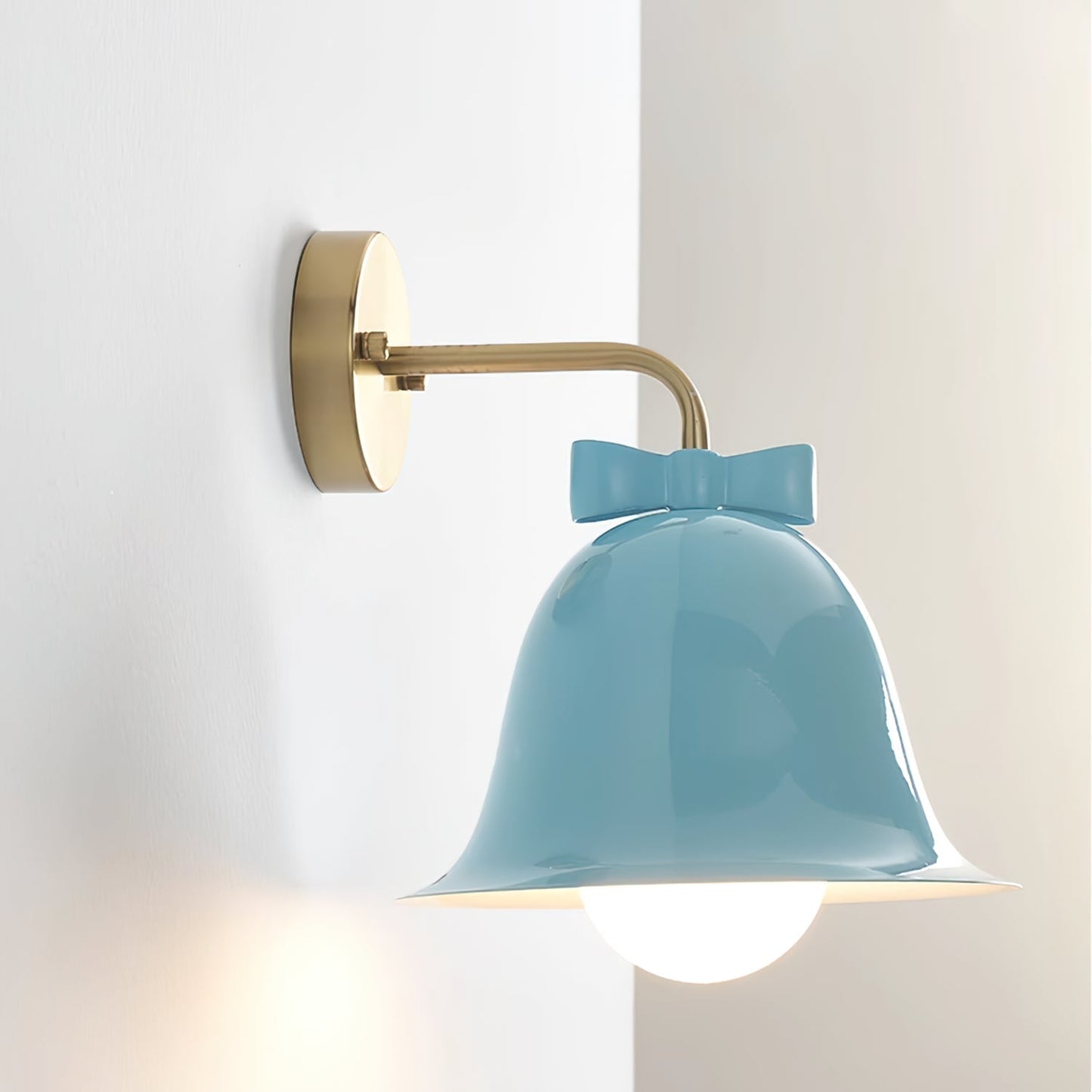 Classic Brass Wall Light