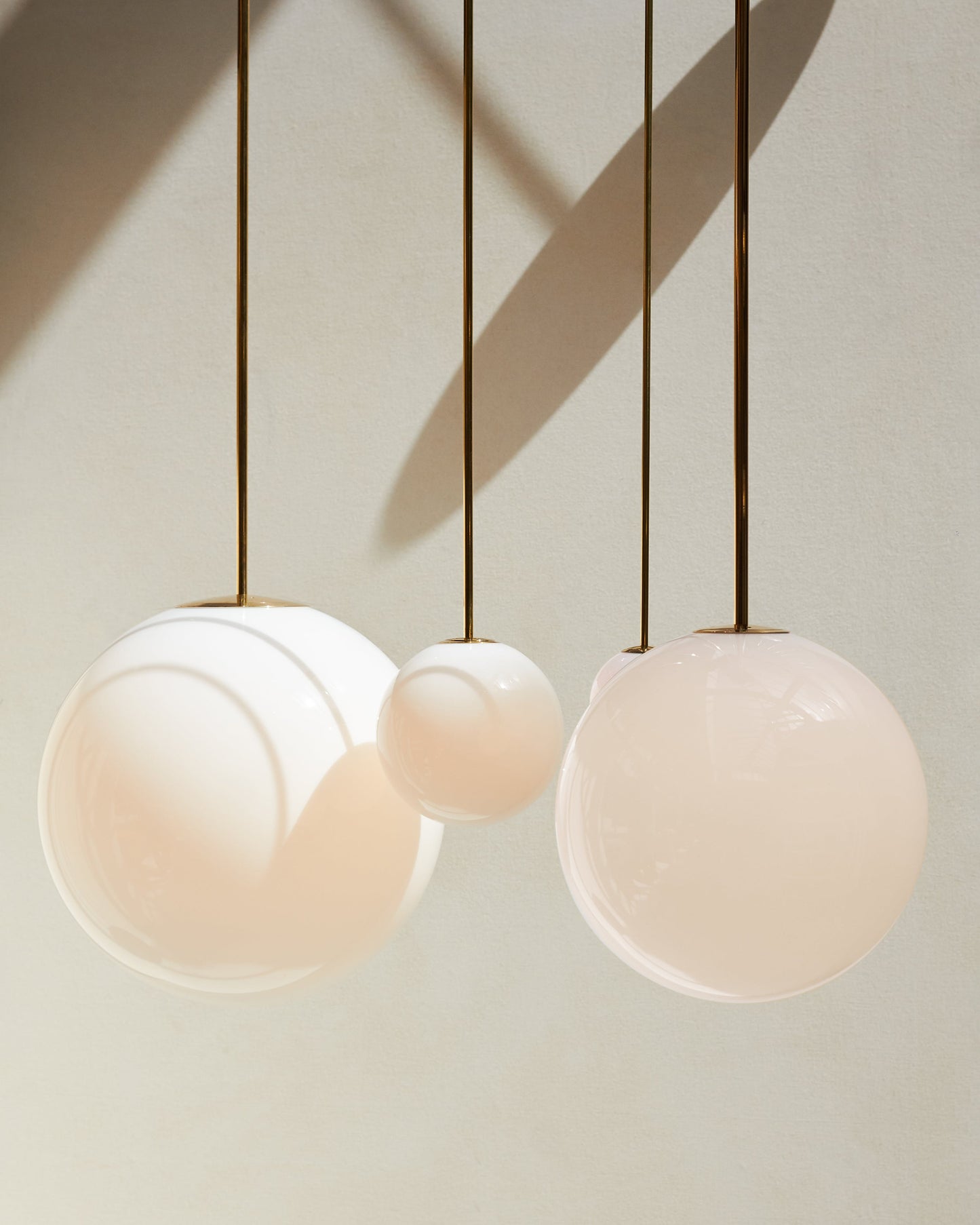 Simple Elegant Glass Pendant Light Fixture