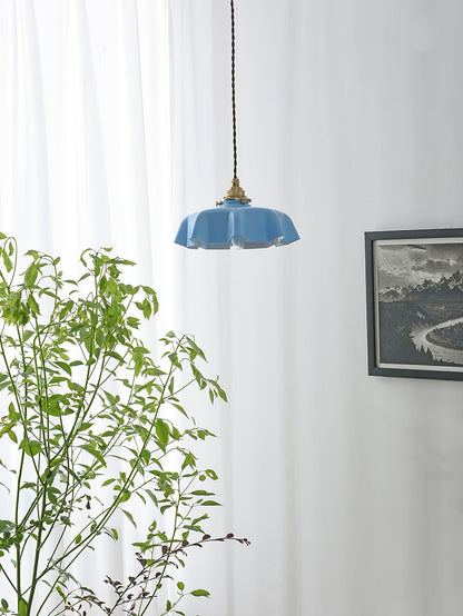 Elegant Ruffled Glass Metal Pendant Lamp