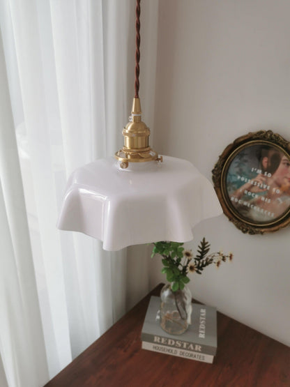 Elegant Ruffled Glass Metal Pendant Lamp