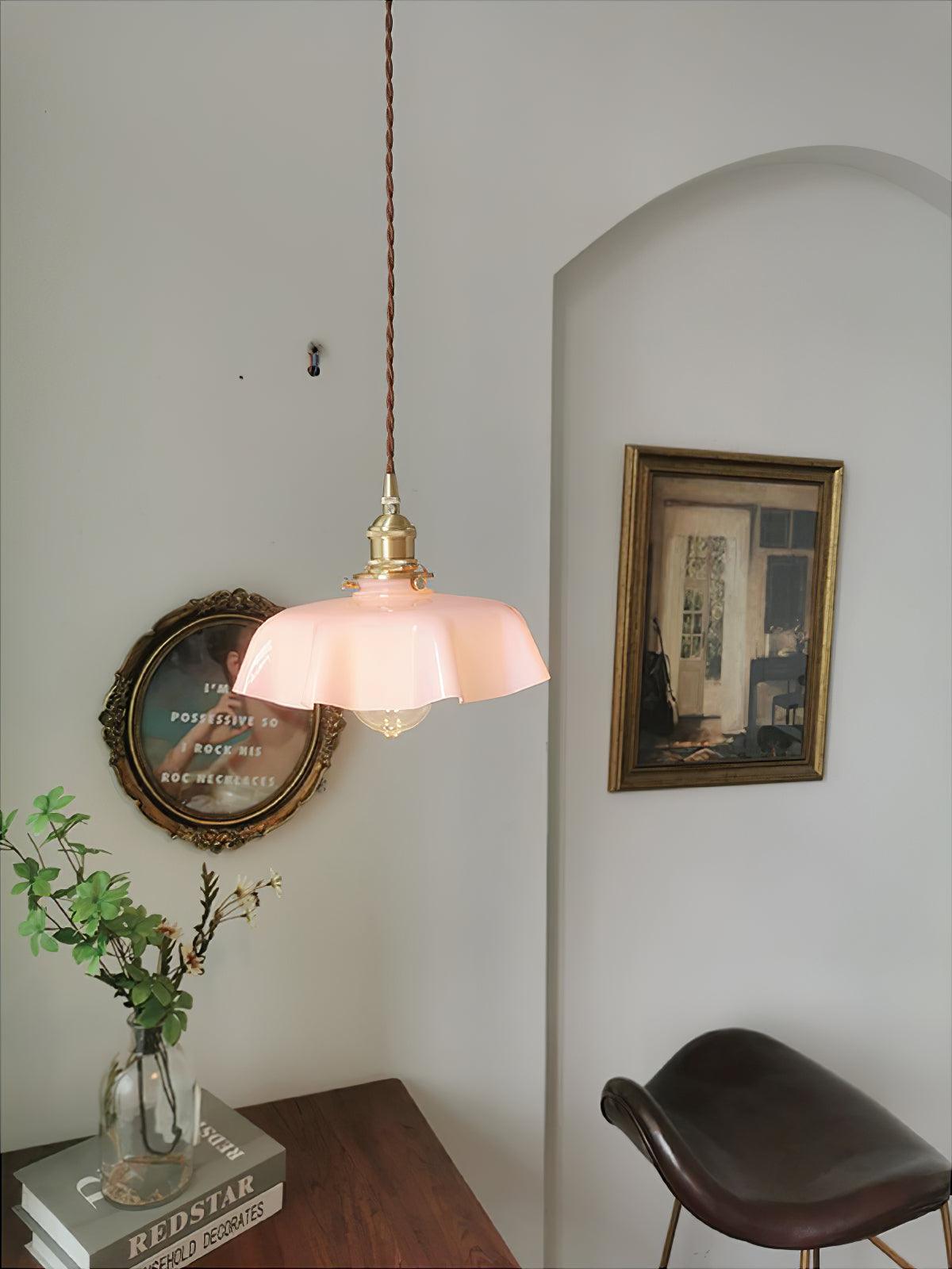Elegant Ruffled Glass Metal Pendant Lamp