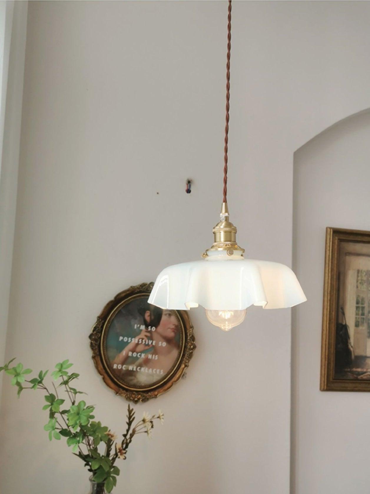 Elegant Ruffled Glass Metal Pendant Lamp