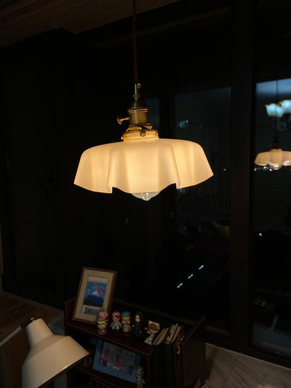 Elegant Ruffled Glass Metal Pendant Lamp