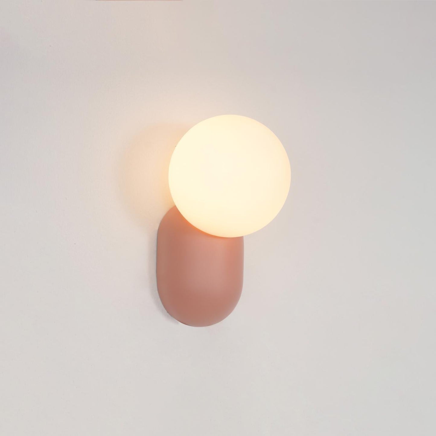Modern Glow Resin Wall Lamp - Fesara