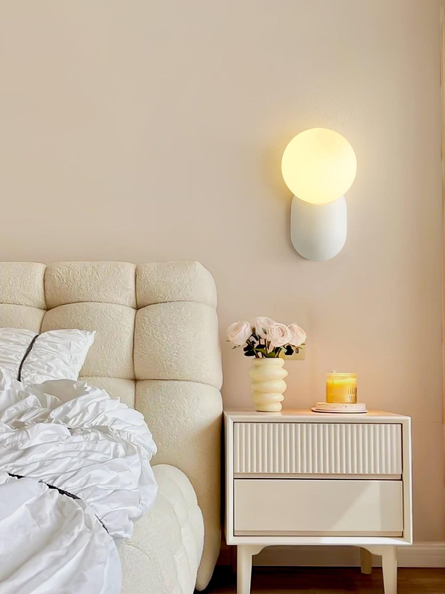 Modern Glow Resin Wall Lamp
