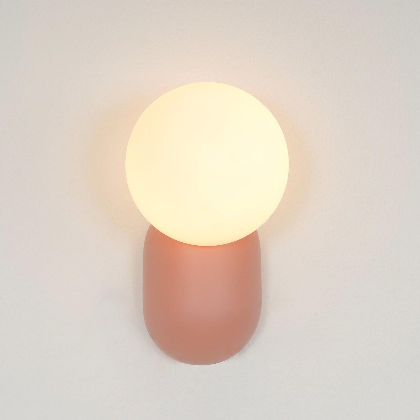 Modern Glow Resin Wall Lamp
