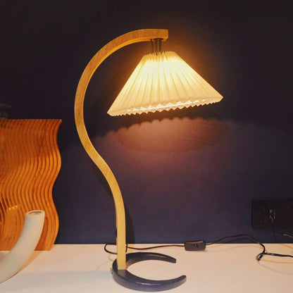 Elegant Nordic Desk Lamp