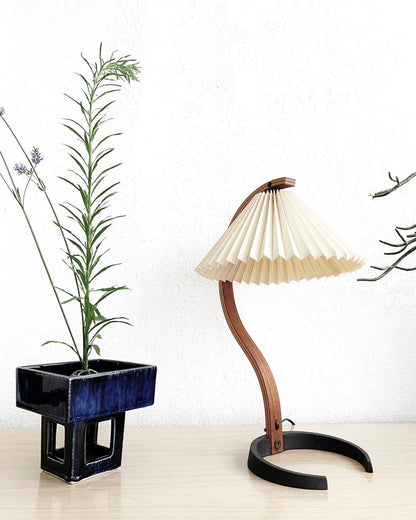 Elegant Nordic Desk Lamp