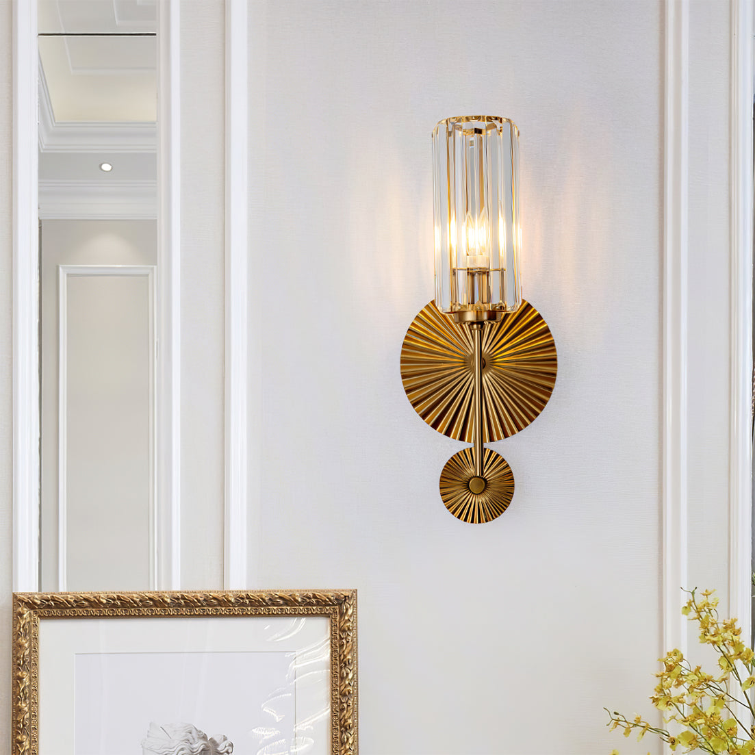 Elegant Cylinder Wall Light for Classic Decor