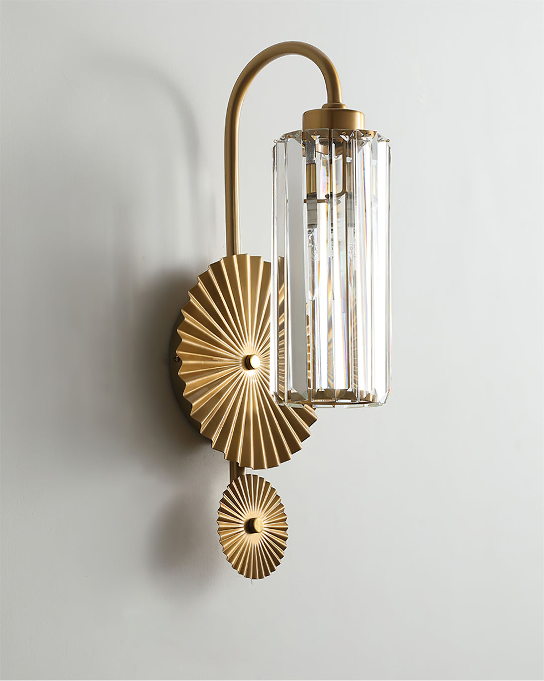 Elegant Cylinder Wall Light for Classic Decor