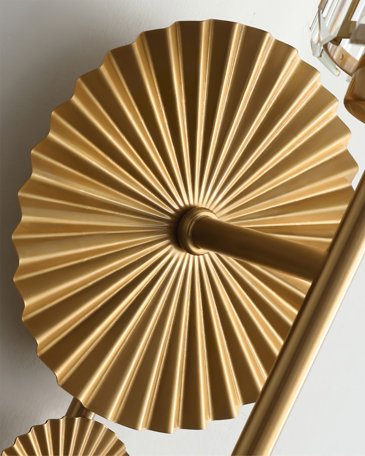 Elegant Cylinder Wall Light for Classic Decor