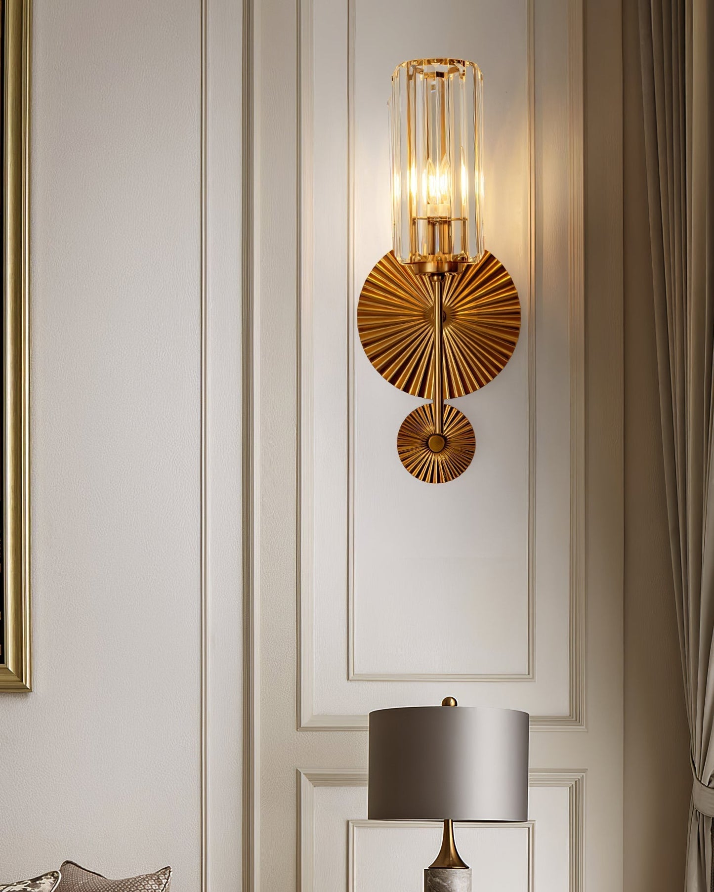 Elegant Cylinder Wall Light for Classic Decor