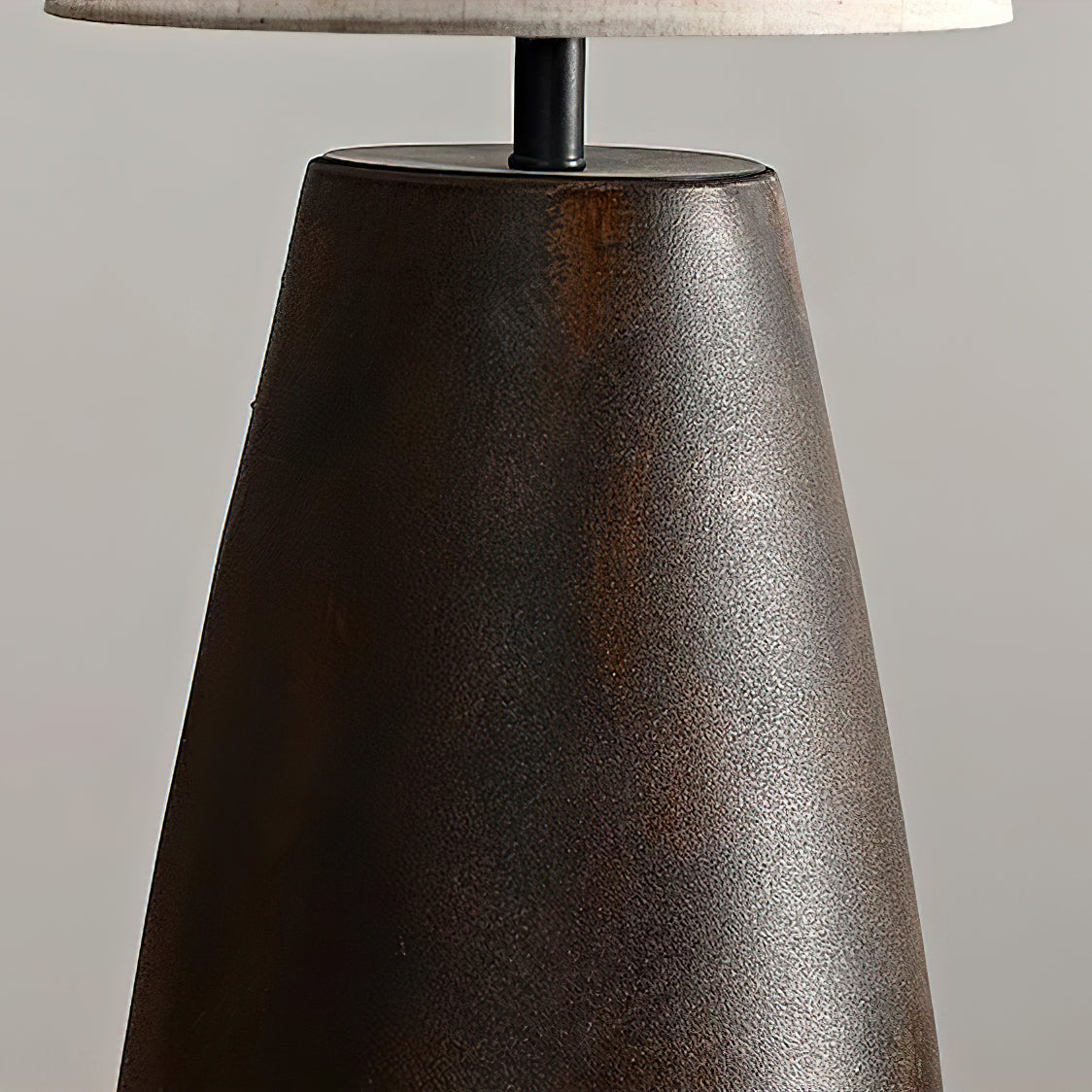 Sleek Ceramic Desk Lamp