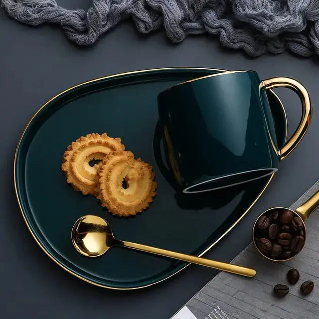 Ceramica | Elegant Durable Ceramic Coffee Mug Set with Gold Accents 4