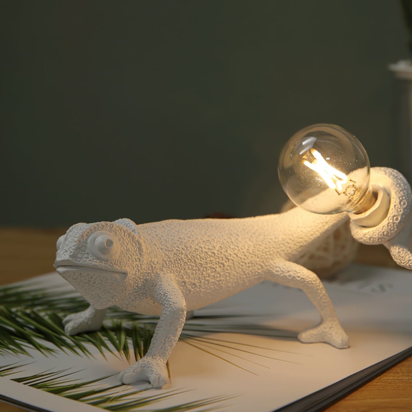 Colorful Animal Resin Table Lamp